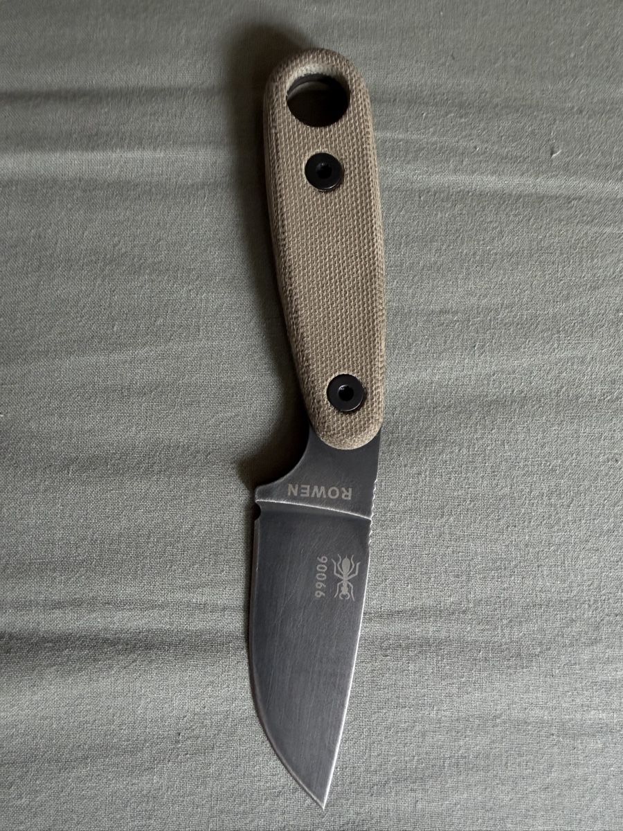 Esee Accessori: ESEE Knives Izula-II Tan Handle neck fixed blade  – Usato da La Tour-de-Peilz venduto da bma_s97h 2