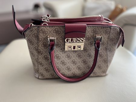 Guess Handtasche Bordeaux guter Zustand