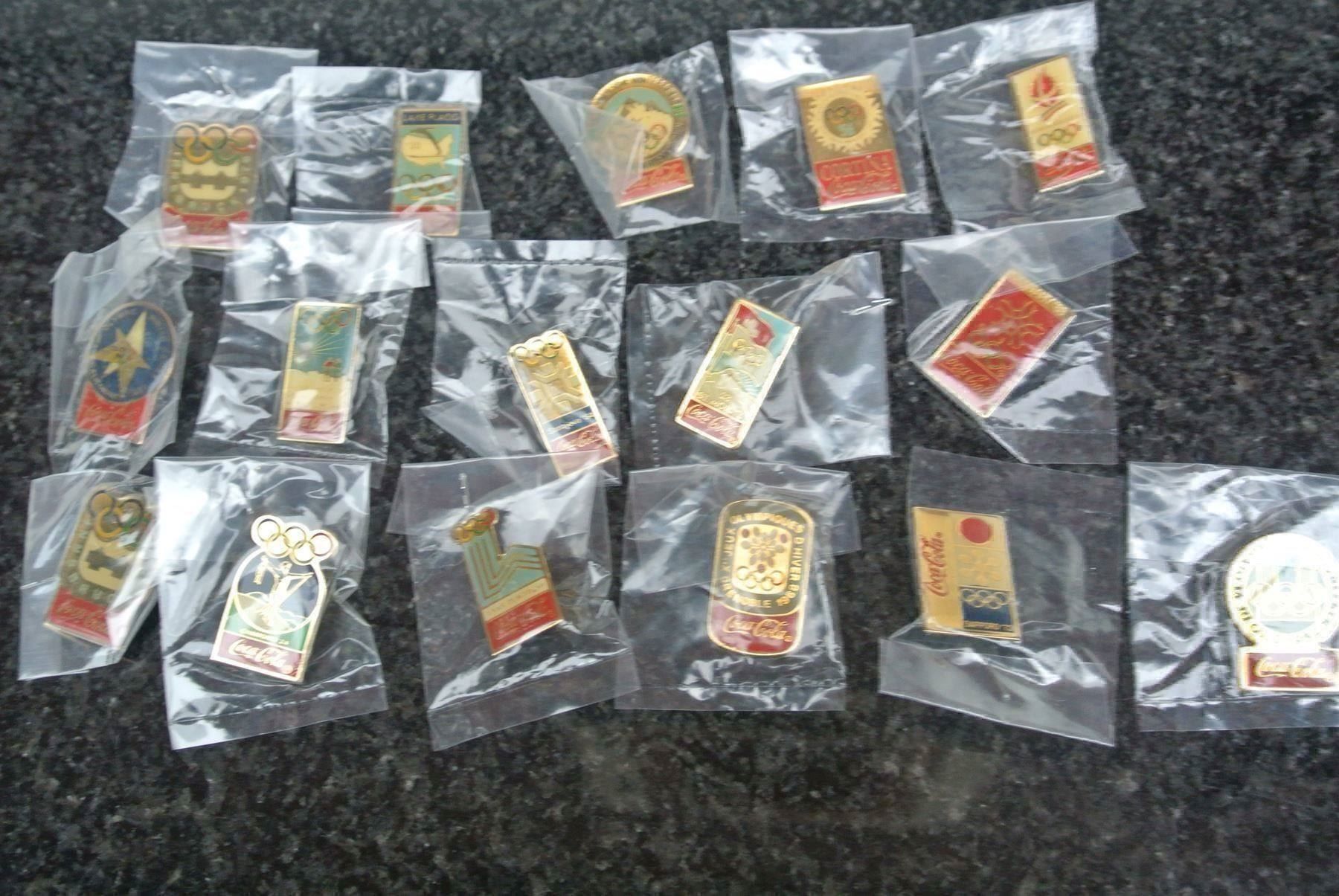 Coca-Cola Placchette & Badge: Coca-Cola Olympic PIN 16 Stück – Nuovo e nell'imballaggio originale da Rotkreuz venduto da nigal