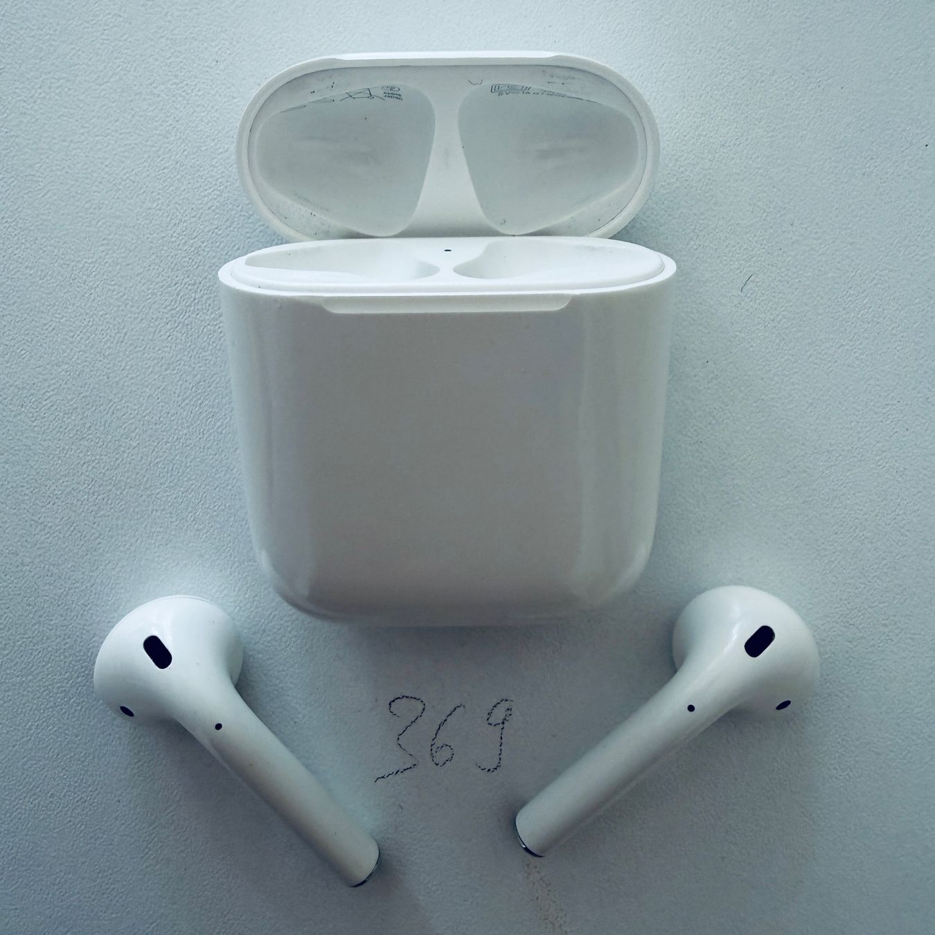 Apple Cuffie: Original Apple AirPods 2 Gen. Wireless Kopfhörer & Case – Usato da Basel venduto da MY.AIRPODS.SHOP 1