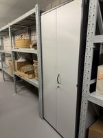 Schwerer, robuster Metallschrank - abschliessbar
