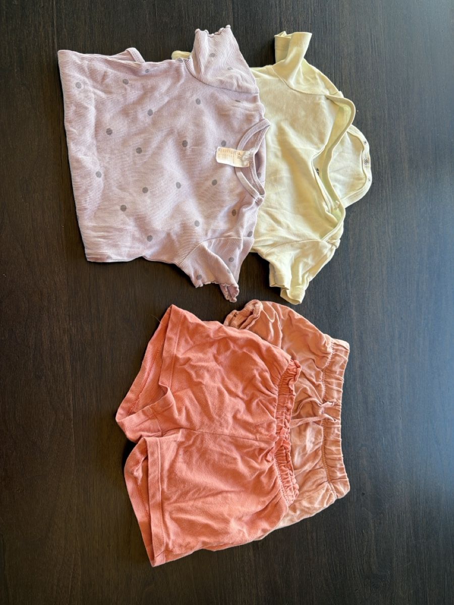 H&M Lotti & Set di vestiti: süsses Sommerpaket Gr. 92 – Usato da Oftringen venduto da LikeiT
