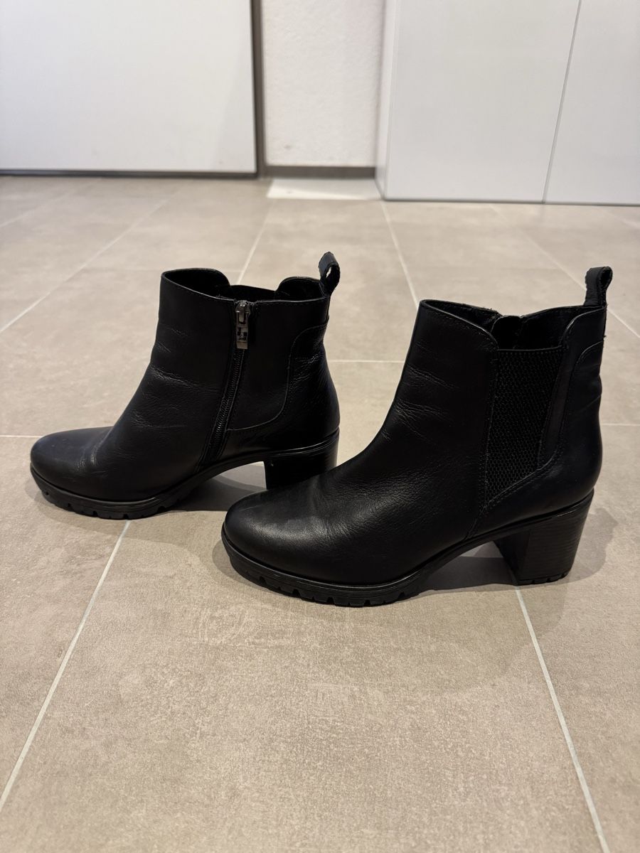 Roberto Santi Scarpe da donna: Leder-Stiefeletten in schwarz  – Usato da Sulgen venduto da a_fonsi 3