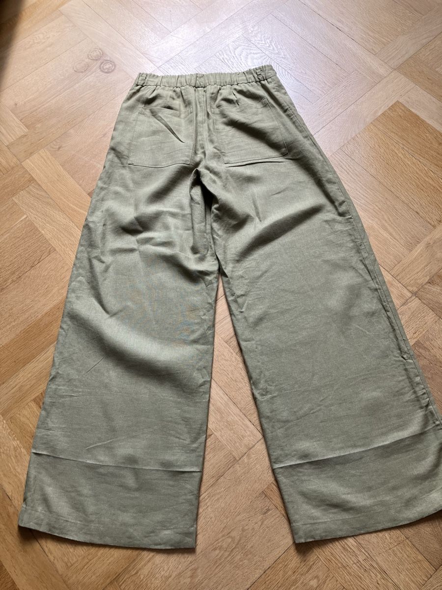 Zara Pantaloni: Leinenhose grün – Usato da Basel venduto da carmeni71 1