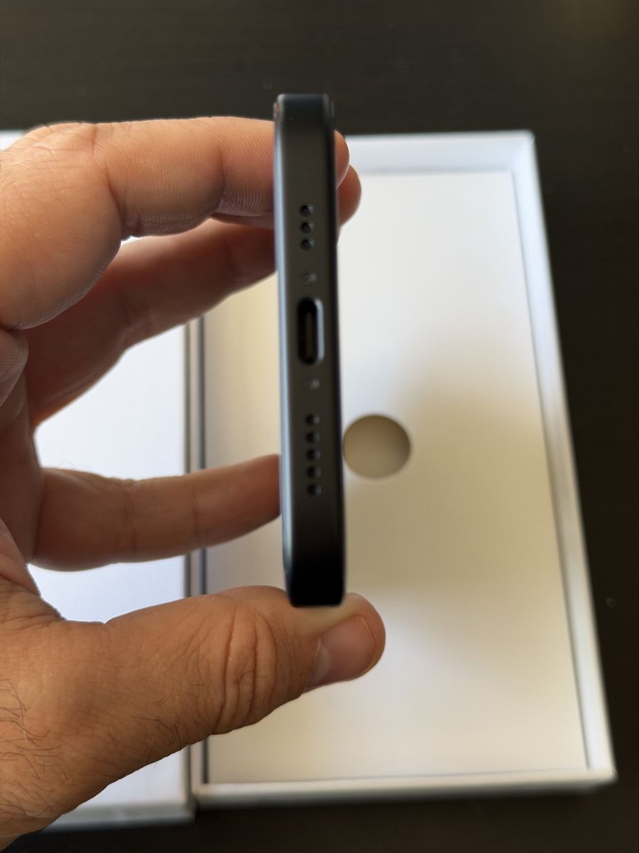 Apple Handys / Smartphones: iPhone 16 noir 128Gb  – Defekt aus Genève von Phoneconcept 5