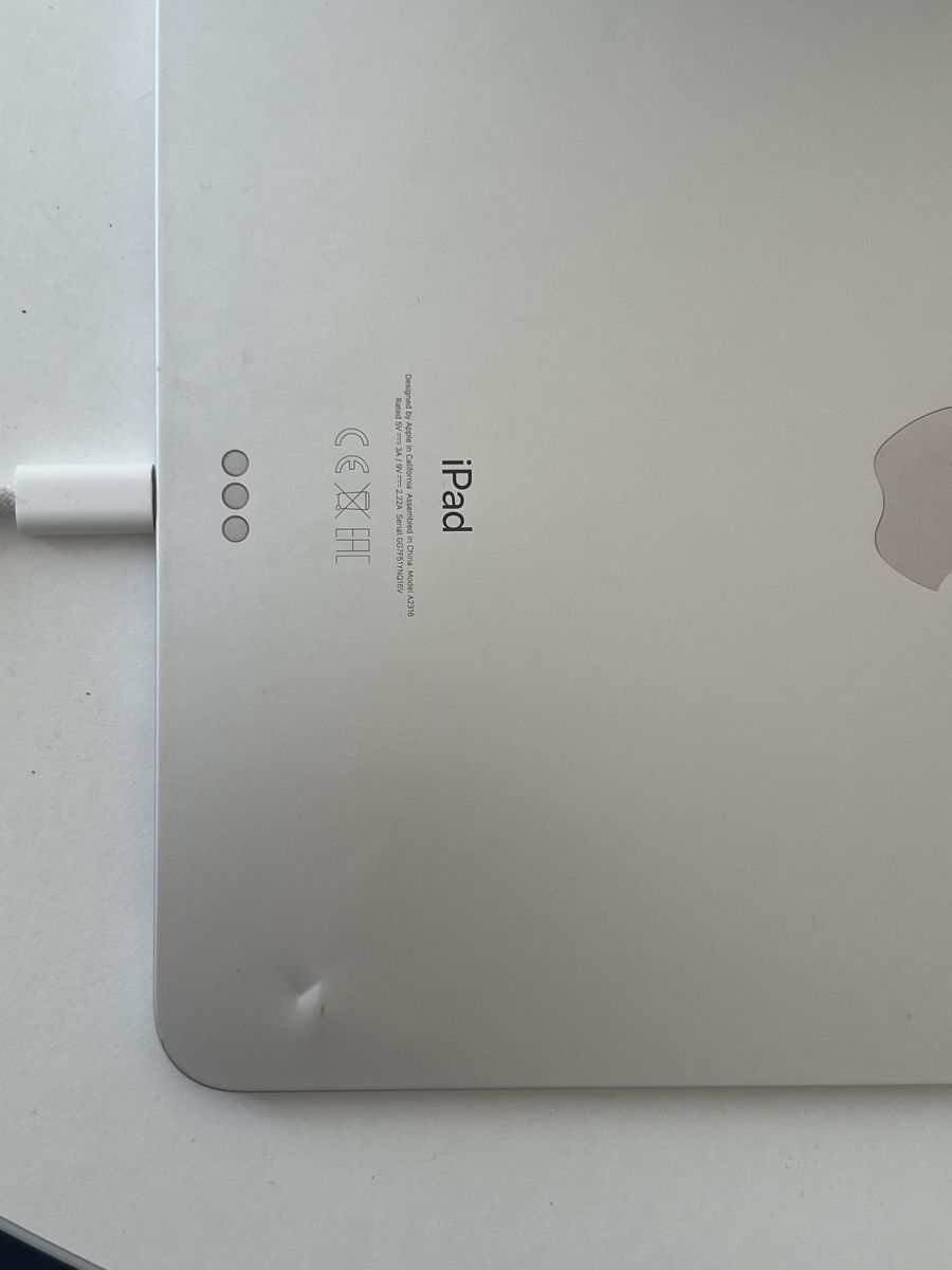 Apple Tablet PC: I pad Air – Usato da Zürich venduto da hannah.liaaa 6