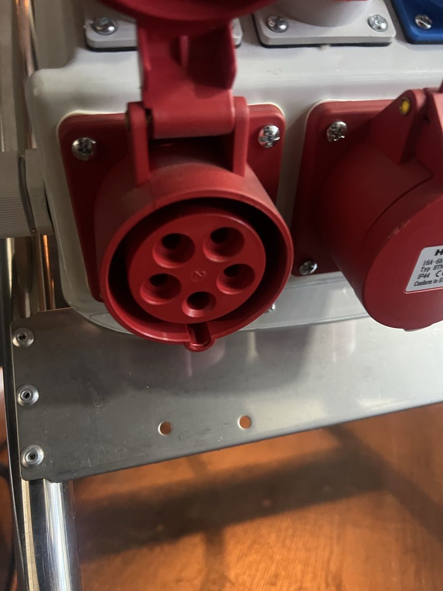 Elettrotecnica: Stromverteiler / Baustromverteiler – Nuovo (secondo la descrizione) da Weiningen Tg venduto da rsi_8zqq 5
