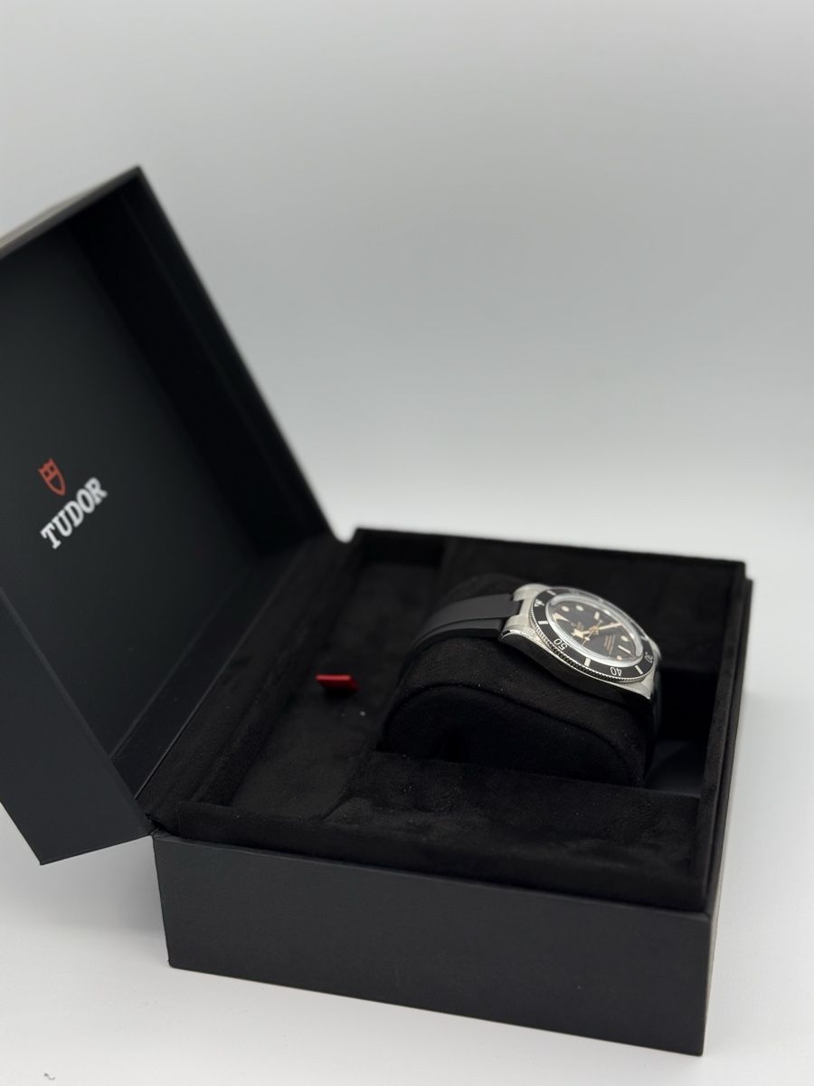 Bracciali & Braccialetti: Tudor Black , neuwertig, Top Zustand! – Nuovo (secondo la descrizione) da Effretikon venduto da LimmatGold 6