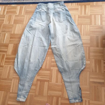 Diesel, raffinierte Jeans Gr. 27