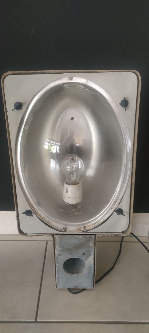 Lampade: stehlampe – Usato da Olten venduto da cola11