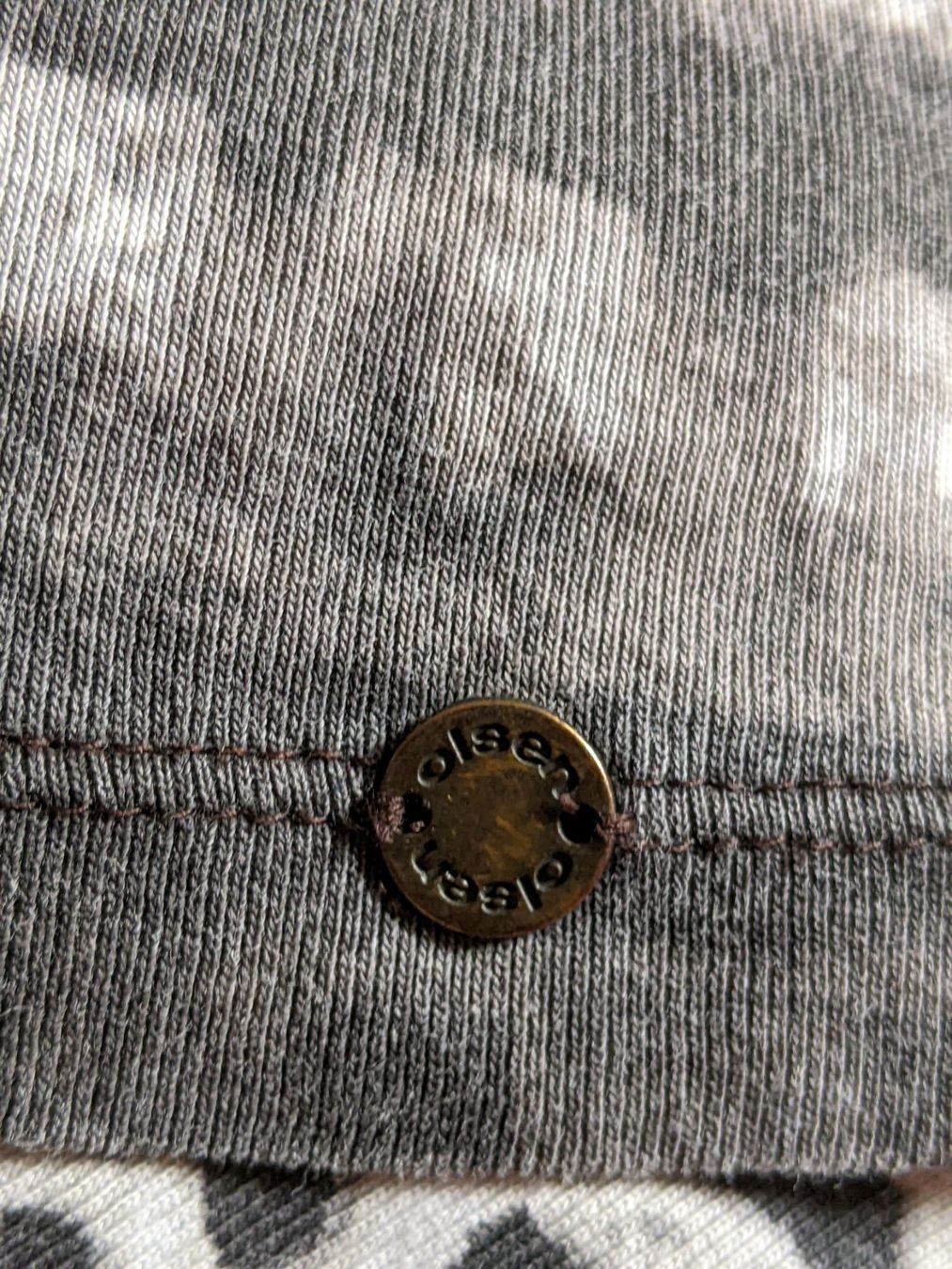 Pulls & Sweat-shirts: OLSEN : Fin pull léopard gris 44 – Neuf (Voir description) à Petit-Lancy par lilycerise 6