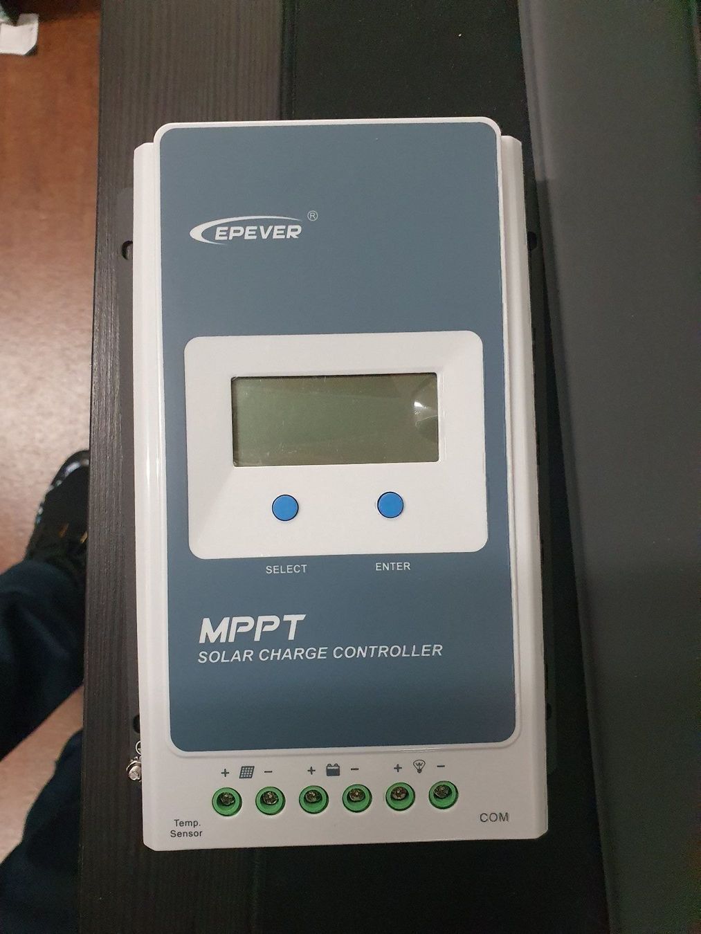 Caricabatterie: MPPT Solar Laderegler EPEVER 30A mit APP NEU – Nuovo (secondo la descrizione) da Schaffhausen venduto da Secretfly 1
