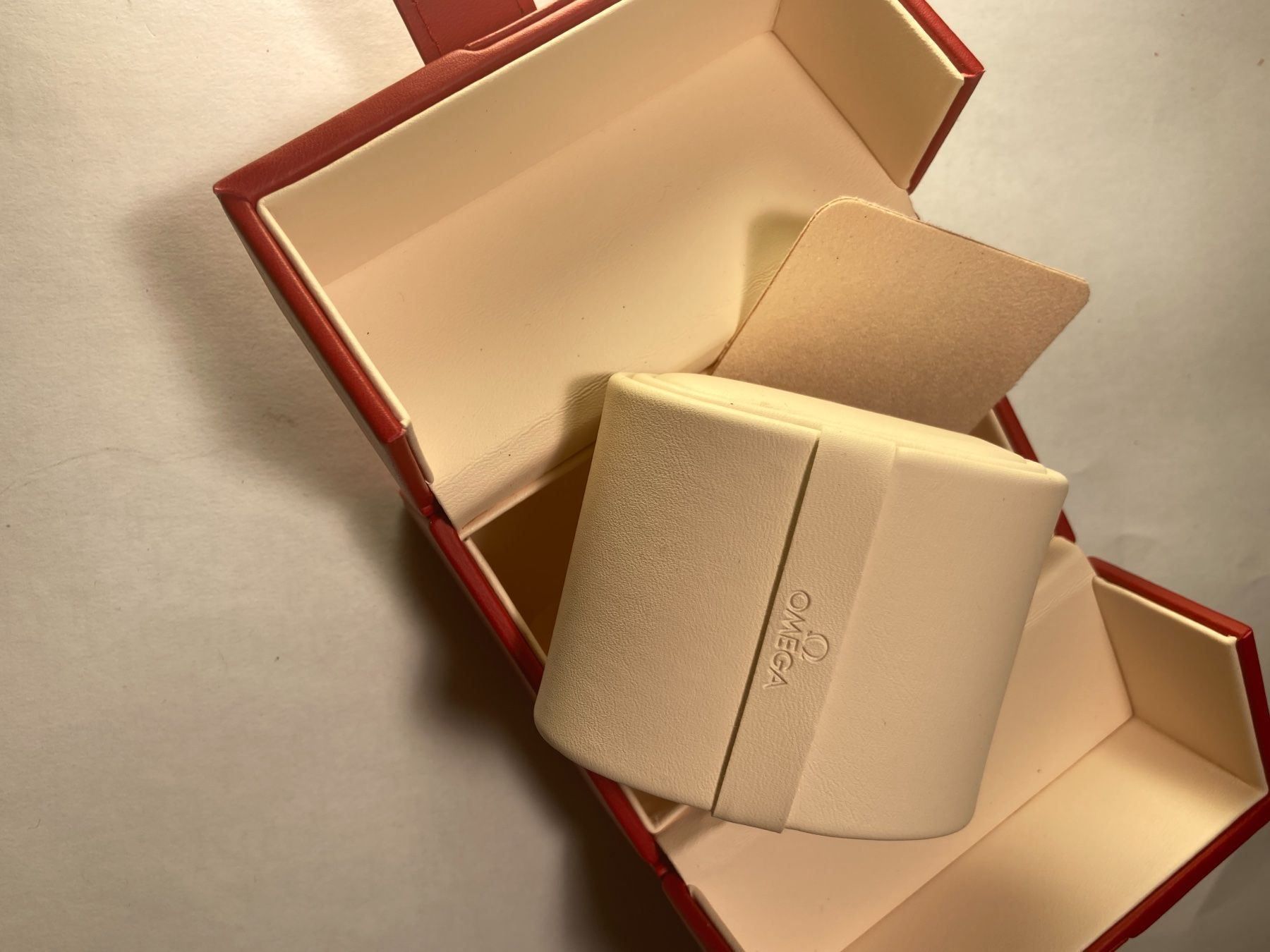 Omega Scatole porta orologi: Omega Box – Nuovo e nell'imballaggio originale da Varen venduto da Brico41 2