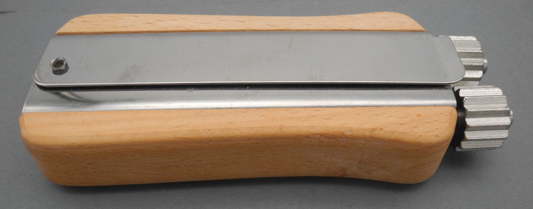 Alveari: Bienenzucht Drahtspanner massiv mit Holzgriff – Nuovo e nell'imballaggio originale da Kottwil venduto da Crazyrolf