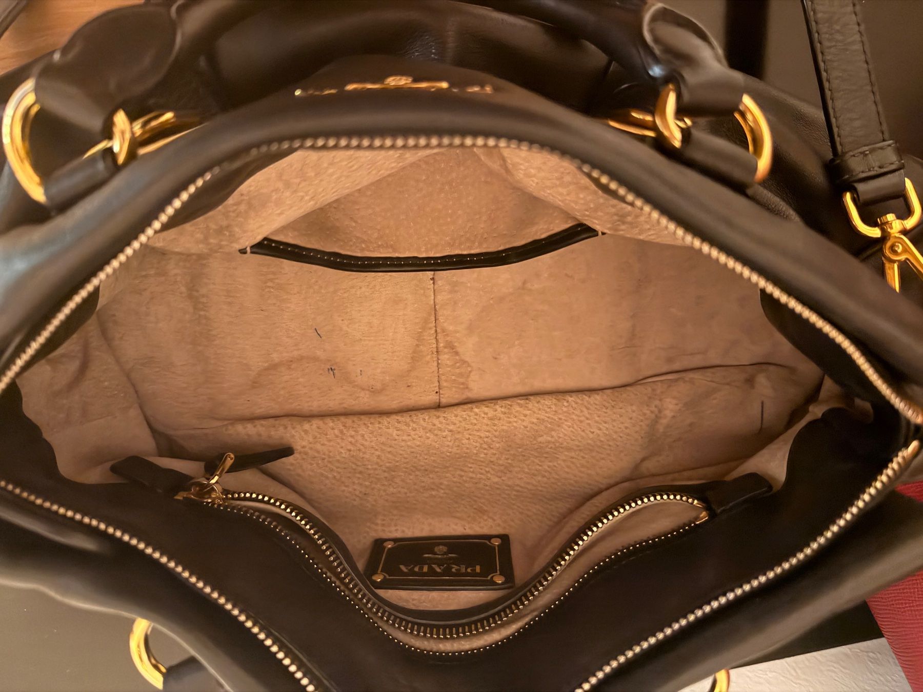 Prada Sacs femmes: Prada Tasche – Neuf avec emballage d'origine à Biel/Bienne par RO19 5