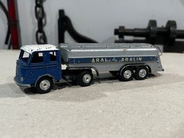 Märklin Lastwagen ARAL ( Blechspielzeug / Sammeln )