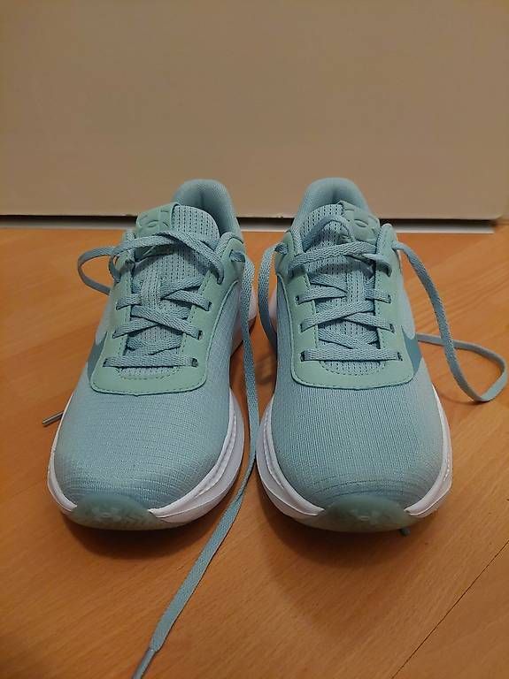 Scarpe da donna: Under Amour Sneakers EU38 – Usato da Gossau SG venduto da sus_bkb7 4
