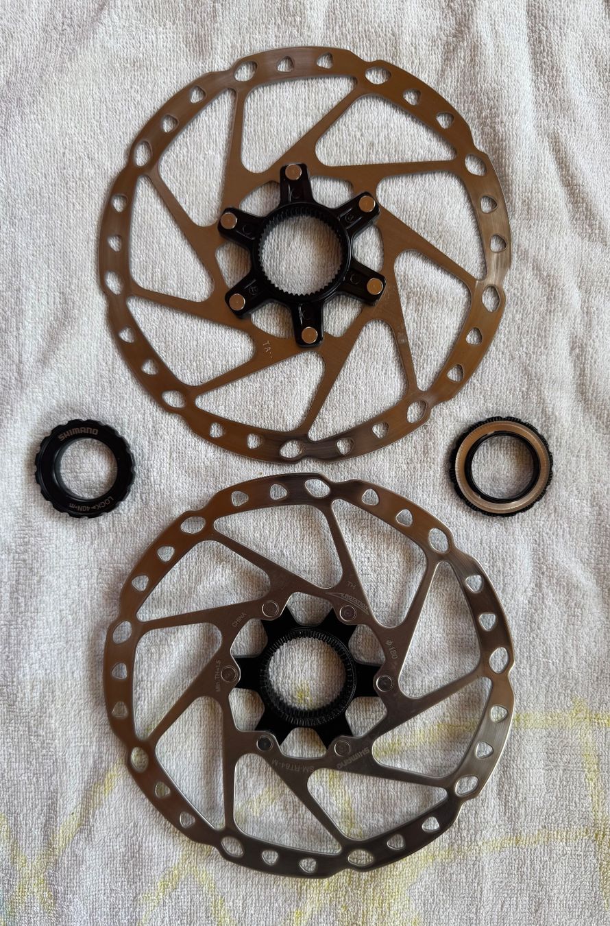 Shimano Pièces détachées: 2 Stk. SHIMANO Scheibenbremsen-Set – Neuf (Voir description) à Rossrüti par Goege-1966 2