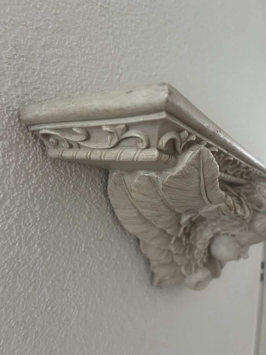 Tutte le decorazioni: Wandkonsole Engel Barock       – Usato da Hinterkappelen venduto da Seelefluegeli 2