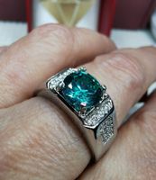 Bague avec zircons