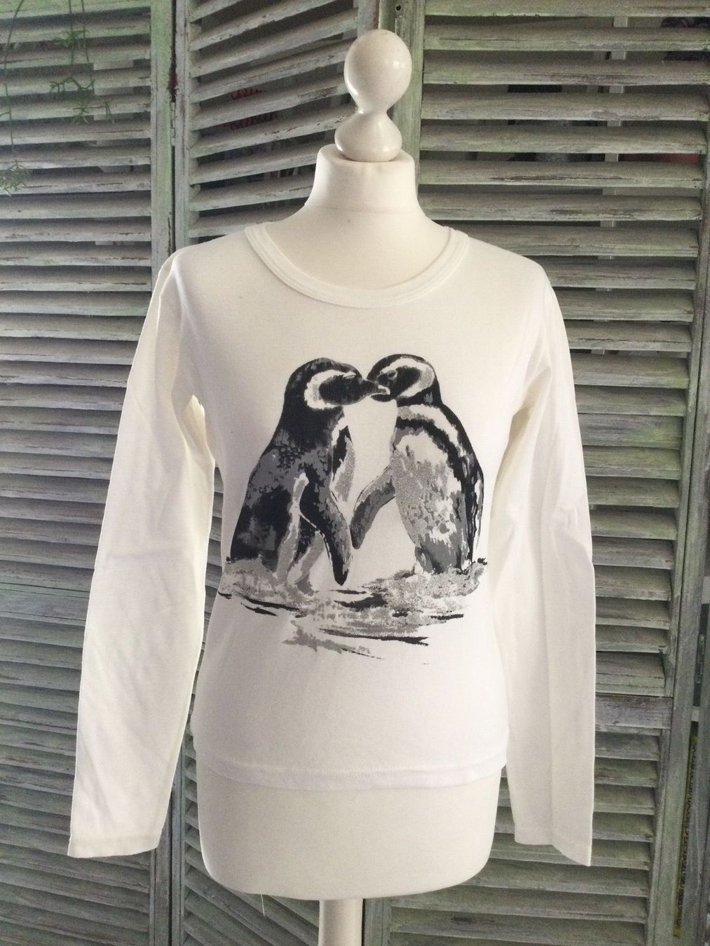 Tops: Sweat blanc motif PINGOUINS, taille M – Gebraucht aus Agiez von chouchanelle