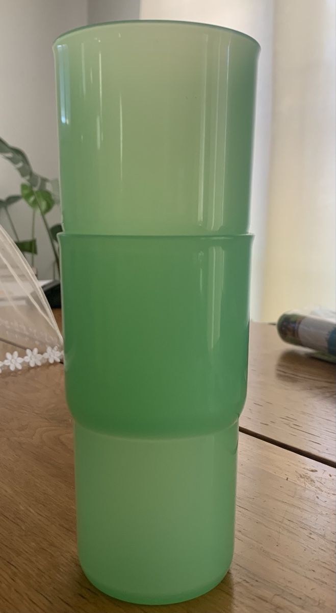 Tupperware Tazze: 2 Trinkbecher Tupperware stapelbar neu – Nuovo e nell'imballaggio originale da Krauchthal venduto da ago_9mx9