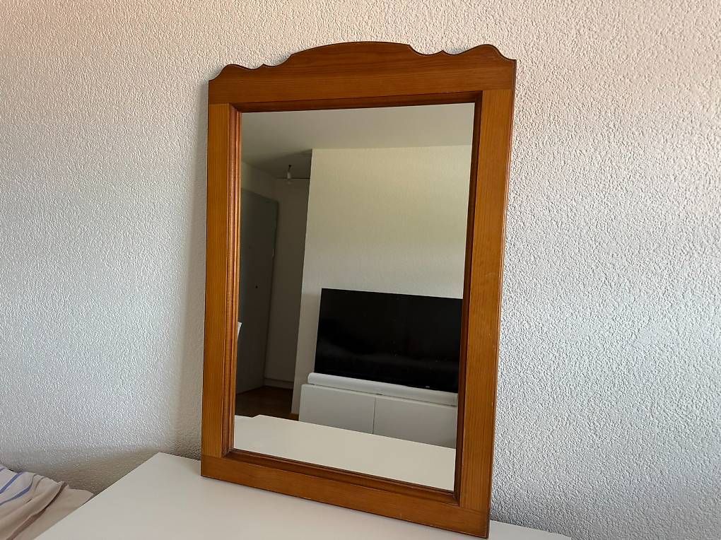 Spiegel: Miroir vintage bois massif – Gebraucht aus La Chaux-de-Fonds von lar_w5pw