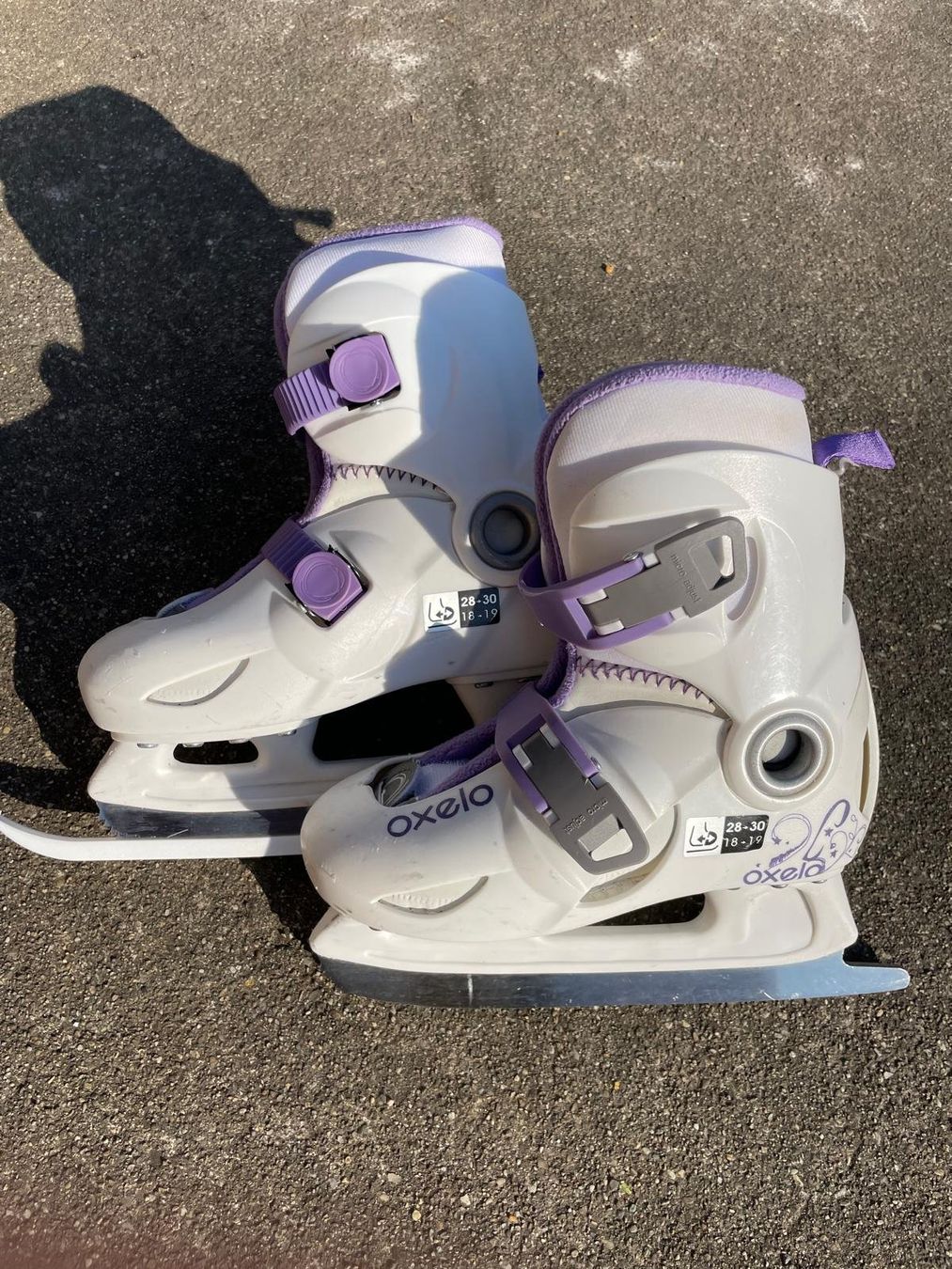 Pattini da ghiaccio: Eiskunstlaufschuhe, Gr. 28-30, – Usato da Niederlenz venduto da perscita