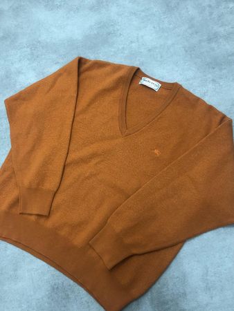 Pull Burberry col v 📐| Taille : S 📏