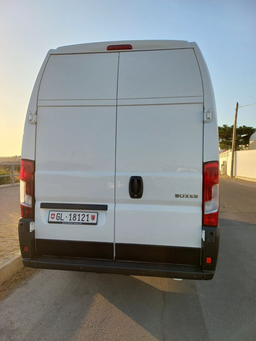 Peugeot Nutzfahrzeuge: Peugeot Boxer maxi – Gebraucht aus Glarus von 24081985 2
