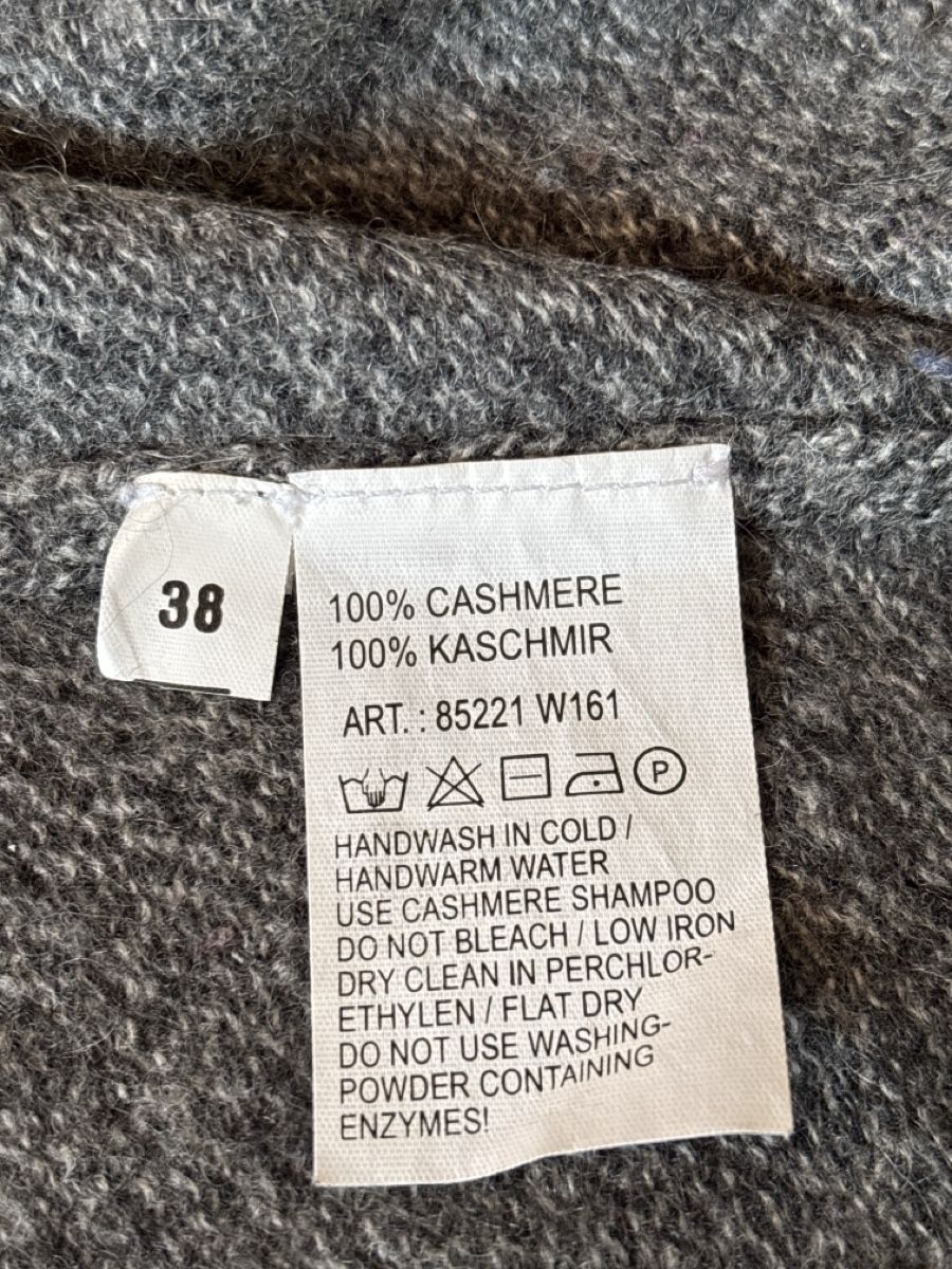 Repeat Giacche: Repeat Cashmere Silver Edition Strickjacke – Usato da Pratteln venduto da sab_whk9 3
