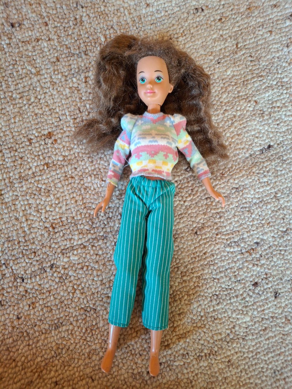Bambole: Barbie skipper mit Kleidung, gebrauchter Zustand – Usato da Thun venduto da mir_cjz2