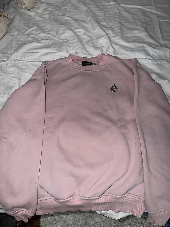Pulls & Sweat-shirts: Ere studios basic sweater pink – D'occasion à Geuensee par mar_ld75