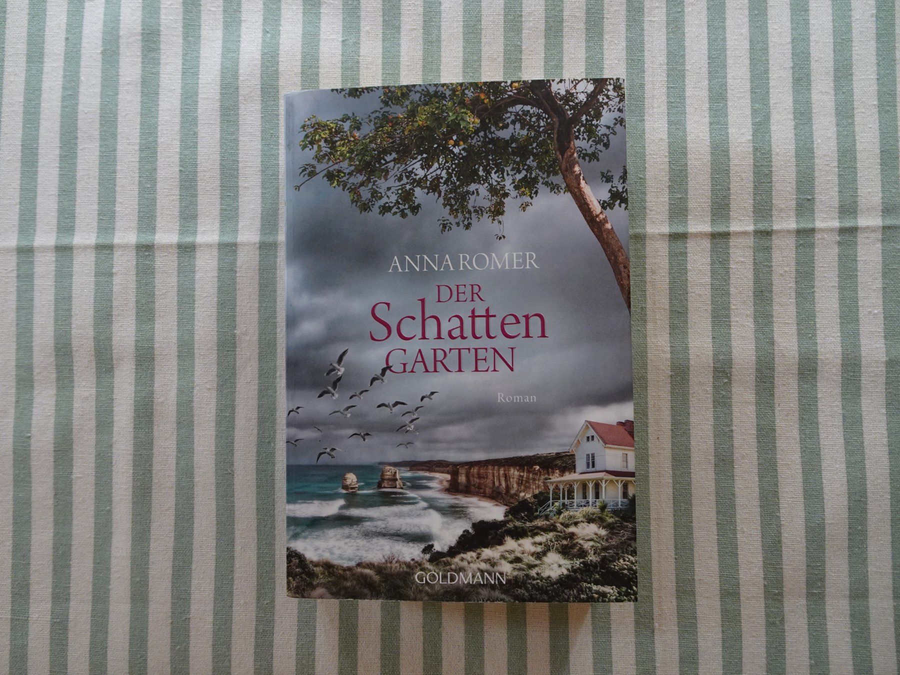 Libri: Anna Romer - Der Schattengarten - Roman - B400 – Usato da Küssnacht am Rigi venduto da Bookslove-Divers