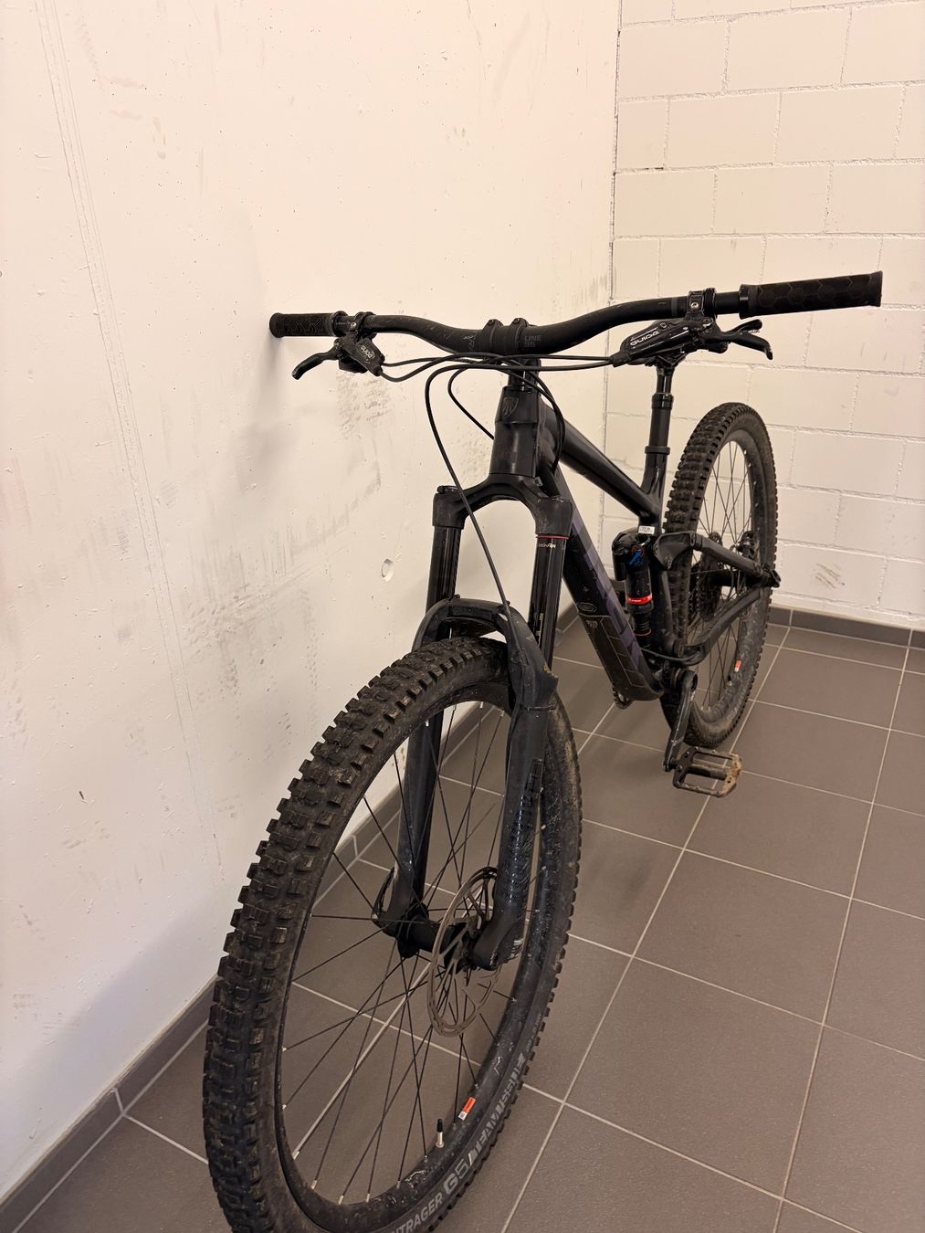Trek Velos: Trek Slash 8 - fully MTB – Gebraucht aus Immensee von stoelzal1980 1