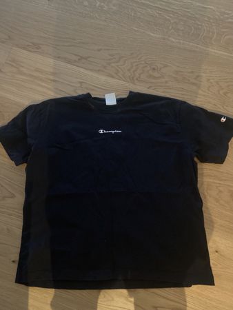 Schwarzes Champion T-Shirt, Top Zustand!