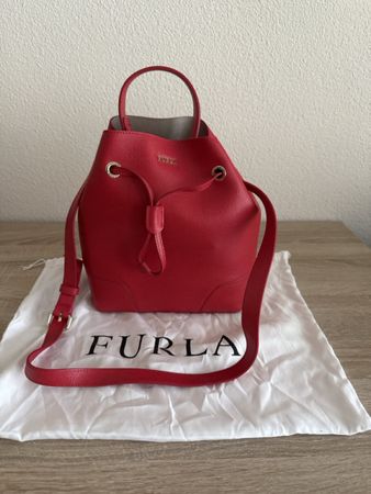 Furla Tasche neu in rot 