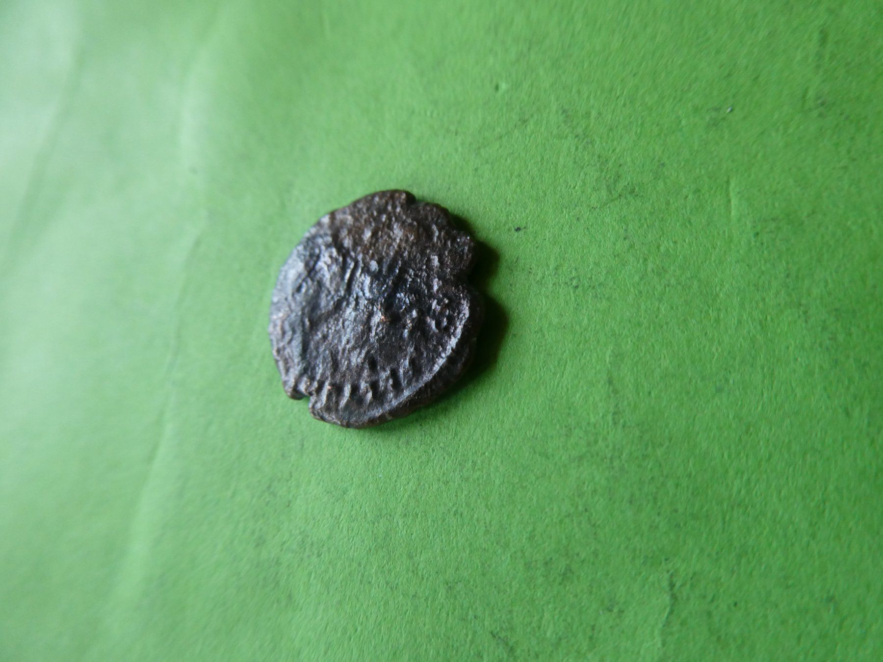 Alle Münzen: uralte Bronzemünze  17 mm     1.81 g – Gebraucht aus Hinterforst von Rohusri 3