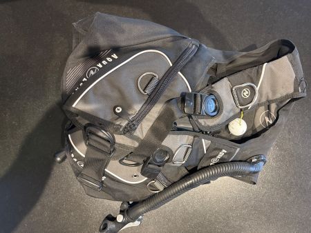 Gilet stabilisateur de plongée