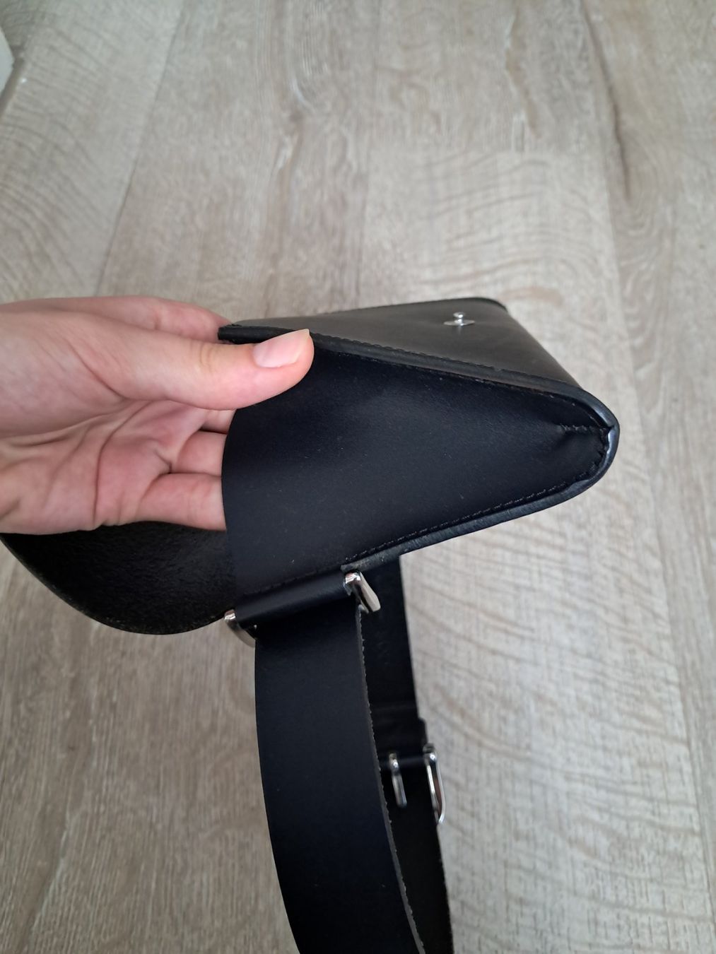 Cos Taschen: COS leader pocket bag Gr. M/L – Gebraucht aus Basel von liz_nqr9 5