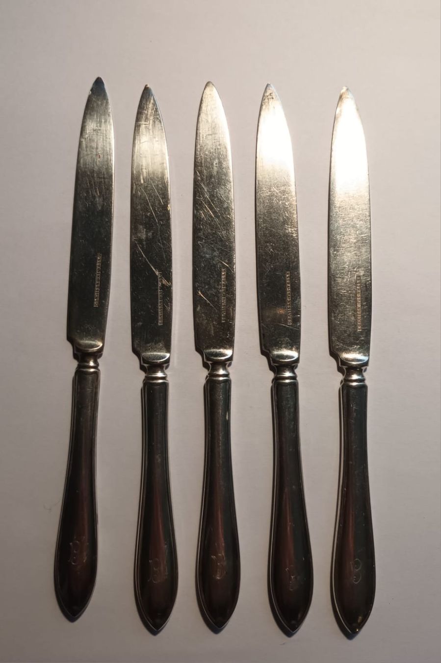 Couverts: Kleine Silber Messer – D'occasion à zurich par Skauktion