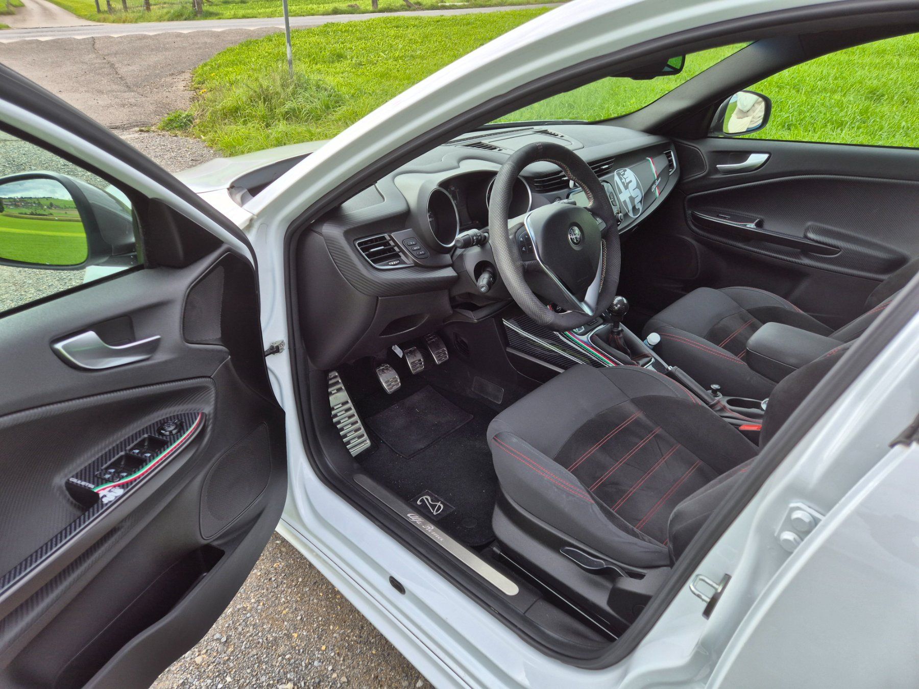 Alfa Romeo Automobili: Alfa Romeo Giulietta 1.4TB Super – Usato da Gunzwil venduto da Andrin1998 5