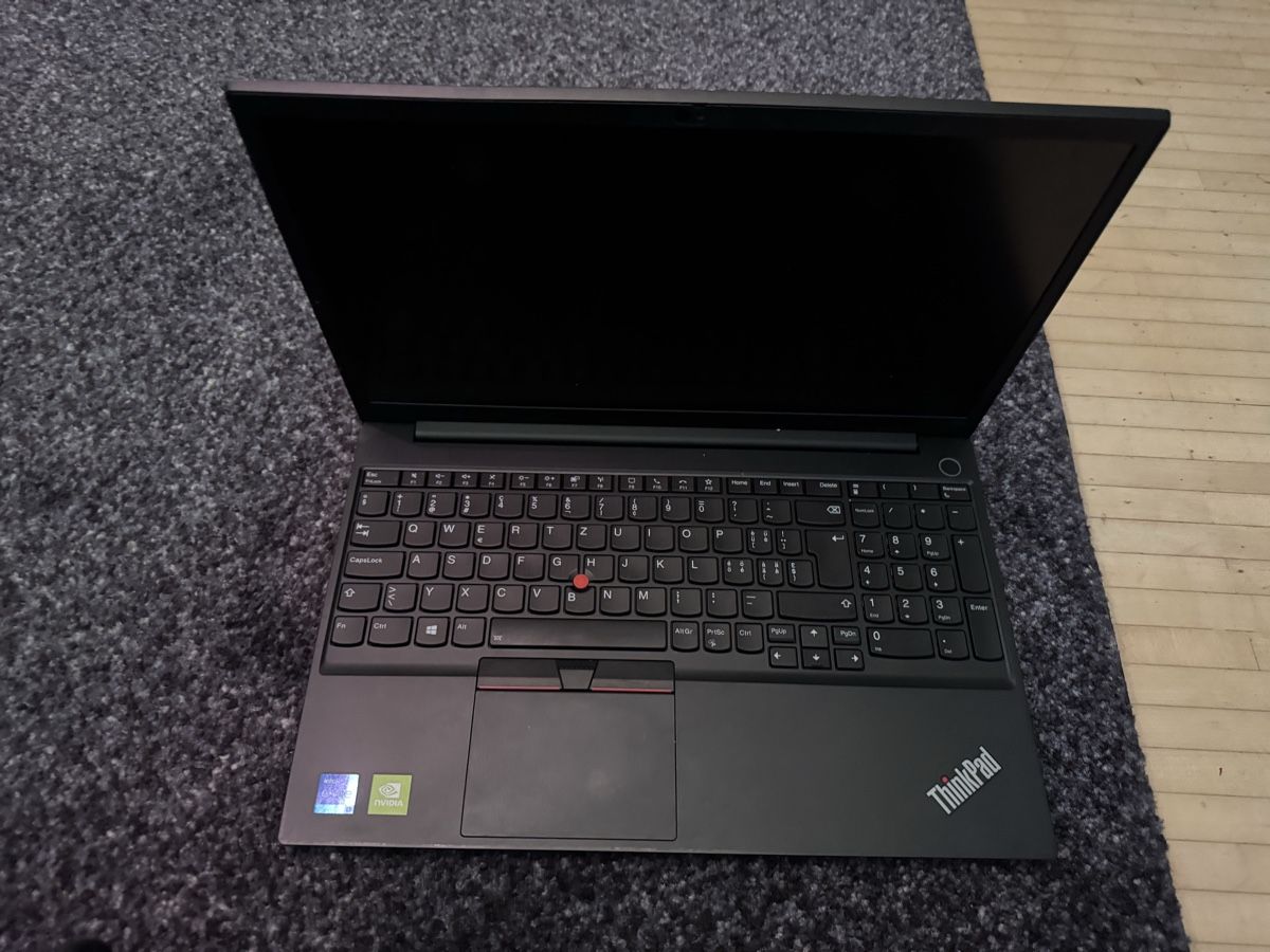 Lenovo Notebook: Lenovo ThinkPad E15 Gen 2 – Intel Core i7-1165G7 – Difettoso da Adliswil venduto da Busys