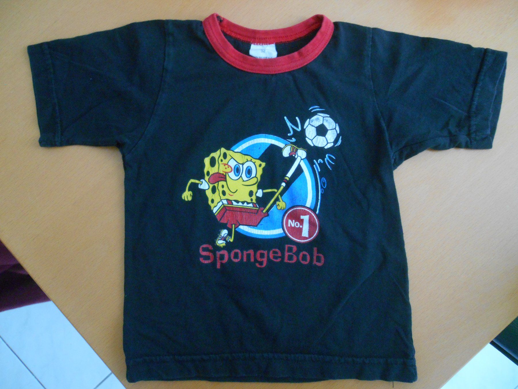 Hemden, T-Shirts & Polos: T'Shirt 'SpongeBob' Gr. 92 – Gebraucht aus Nussbaumen AG von Sumopi