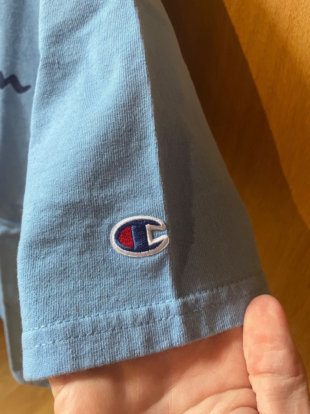 Champion T-shirt: T-shirt Champion taille M – Usato da Leytron venduto da acb_00 1