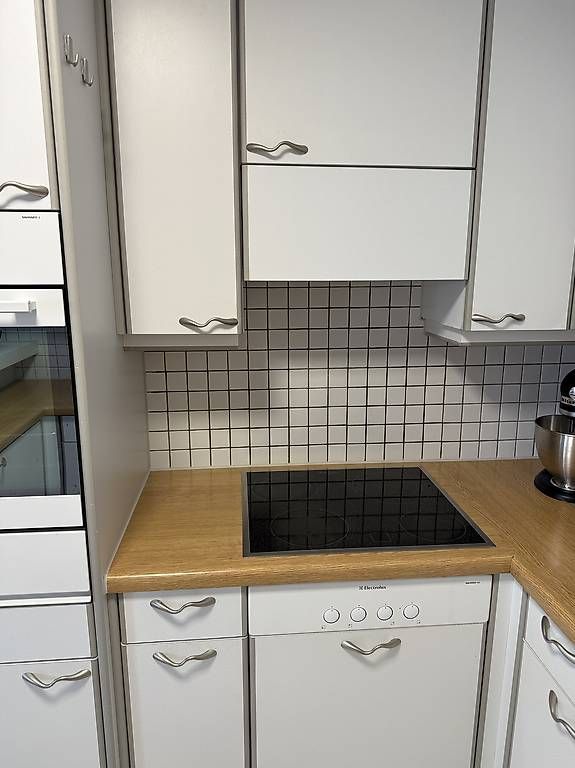 Komplettküchen: Kostenlose Einbauküche mit Electrolux-Geräten – Gebraucht aus Grenchen von ozan_37 2