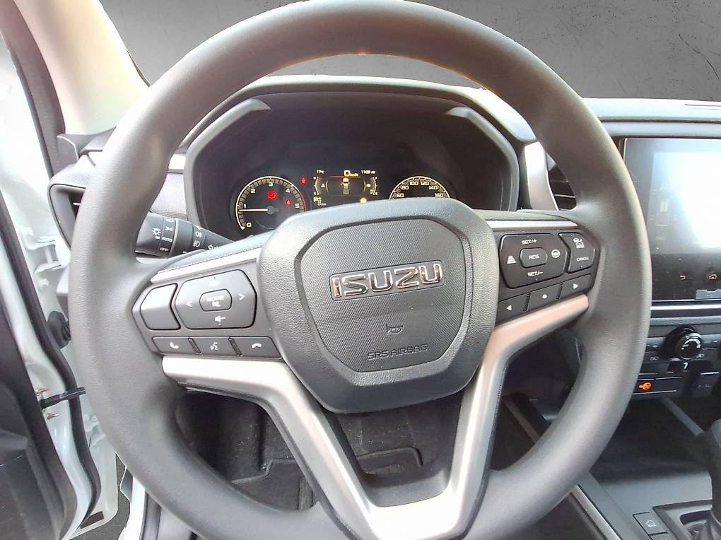 Véhicules utilitaires: ISUZU D-MAX CrewCab N60BB+ 4x4 – D'occasion à Coldrerio par ven_v7yp 6