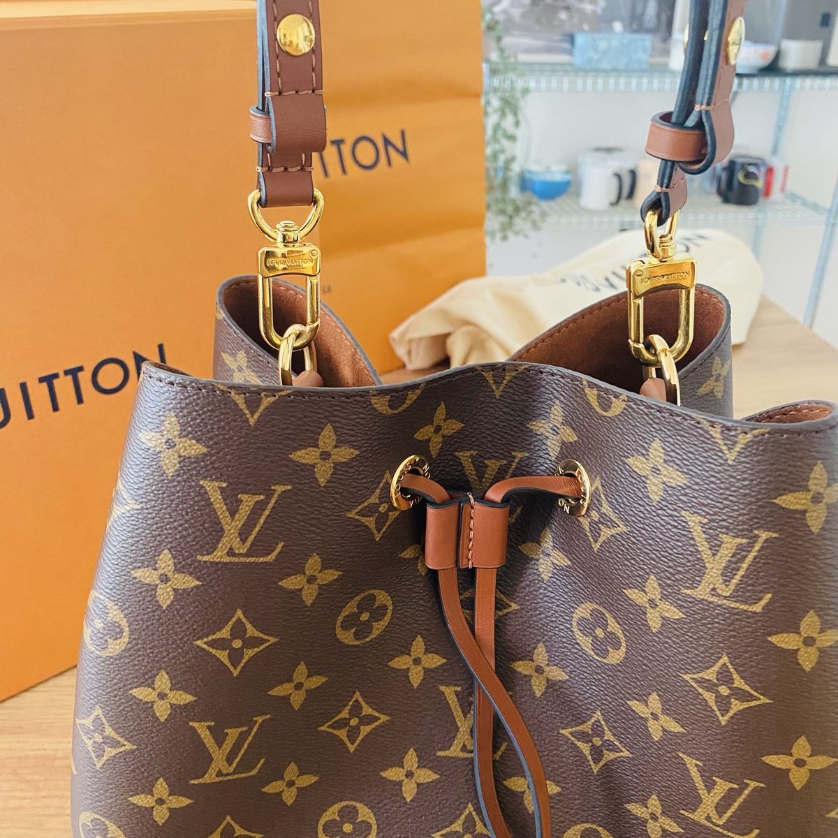 Louis Vuitton Borse da donna: Louis Vuitton NéoNoé MM Tasche – Nuovo (secondo la descrizione) da Bern venduto da kim_m5kt 2
