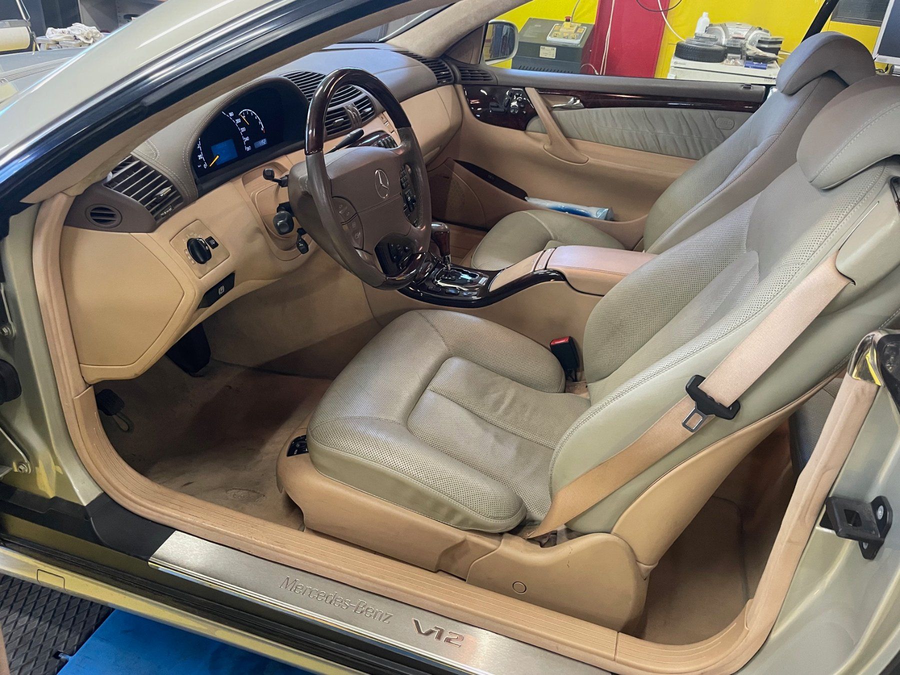 Mercedes-Benz Automobili: Mercedes-Benz CL 600 – Usato da Satigny venduto da rfo59 7