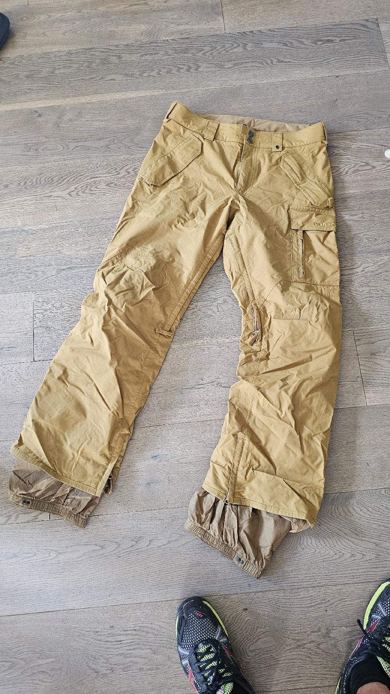 Hosen: BURTON Snowboardhose Gr. M – Gebraucht aus Bern von tranquillo1 1